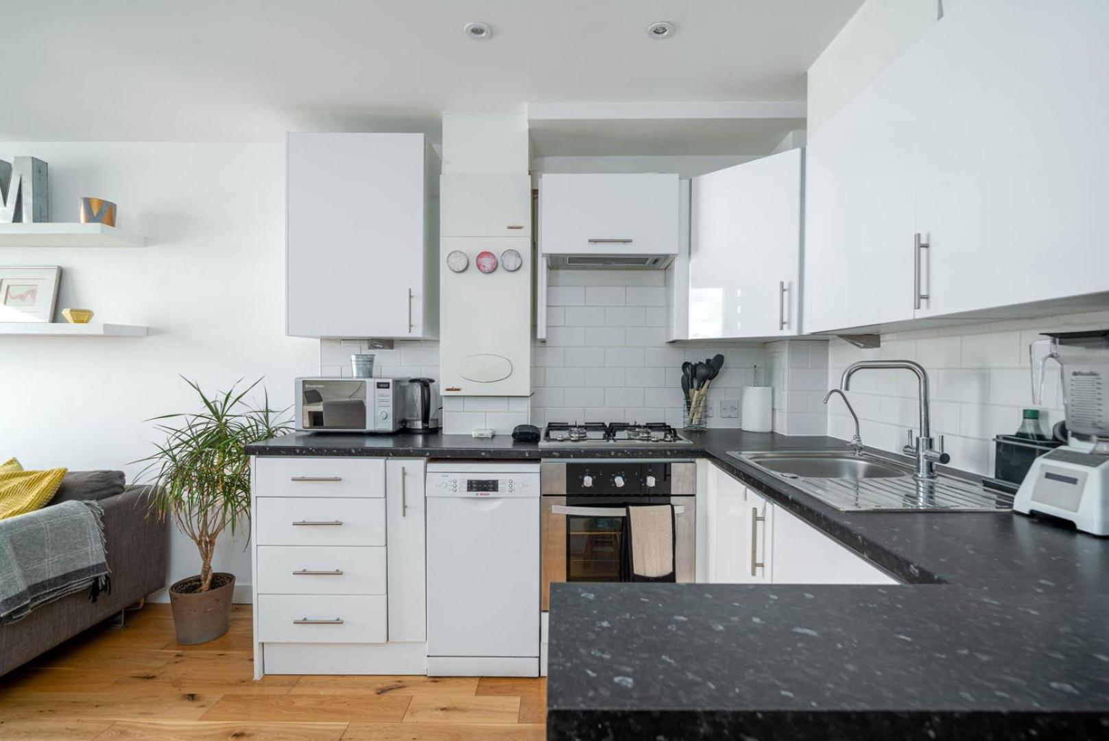 Guestready - Stylish With Skyline Views *